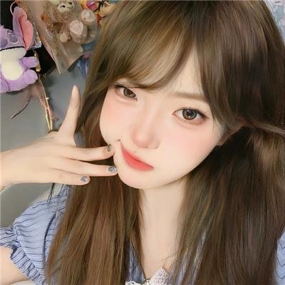 伴游女王